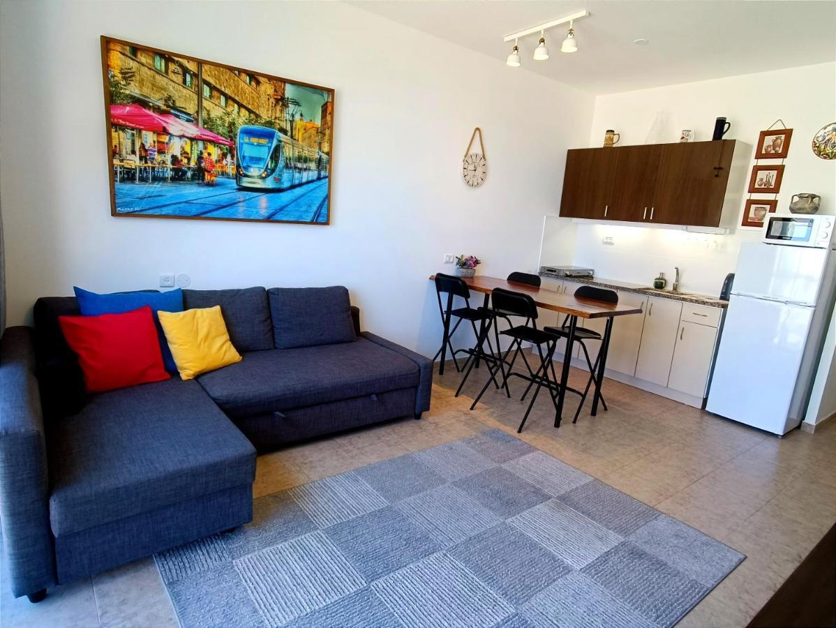 By The Sea Apartment *